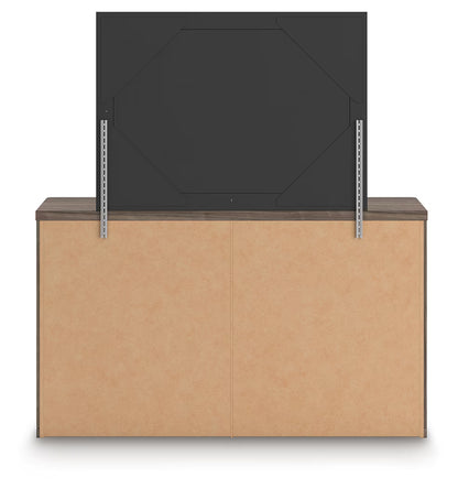 Kendanport - Brown - Dresser And Mirror