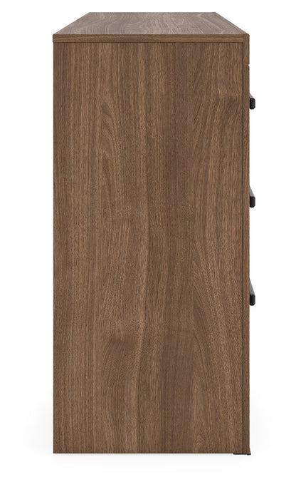 Broachmyn - Six Drawer Dresser - Auburn