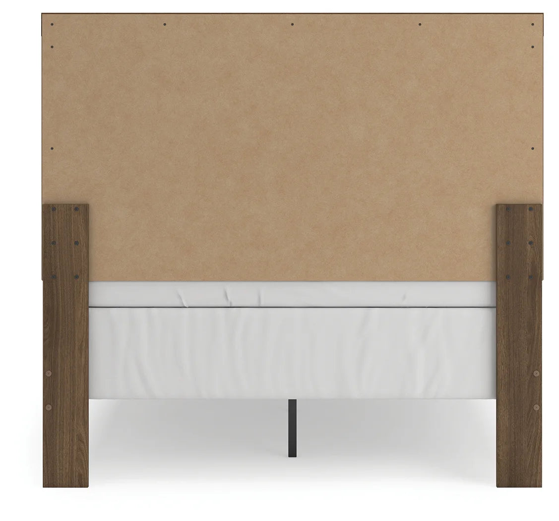 Broachmyn - Full Panel Bed - Auburn