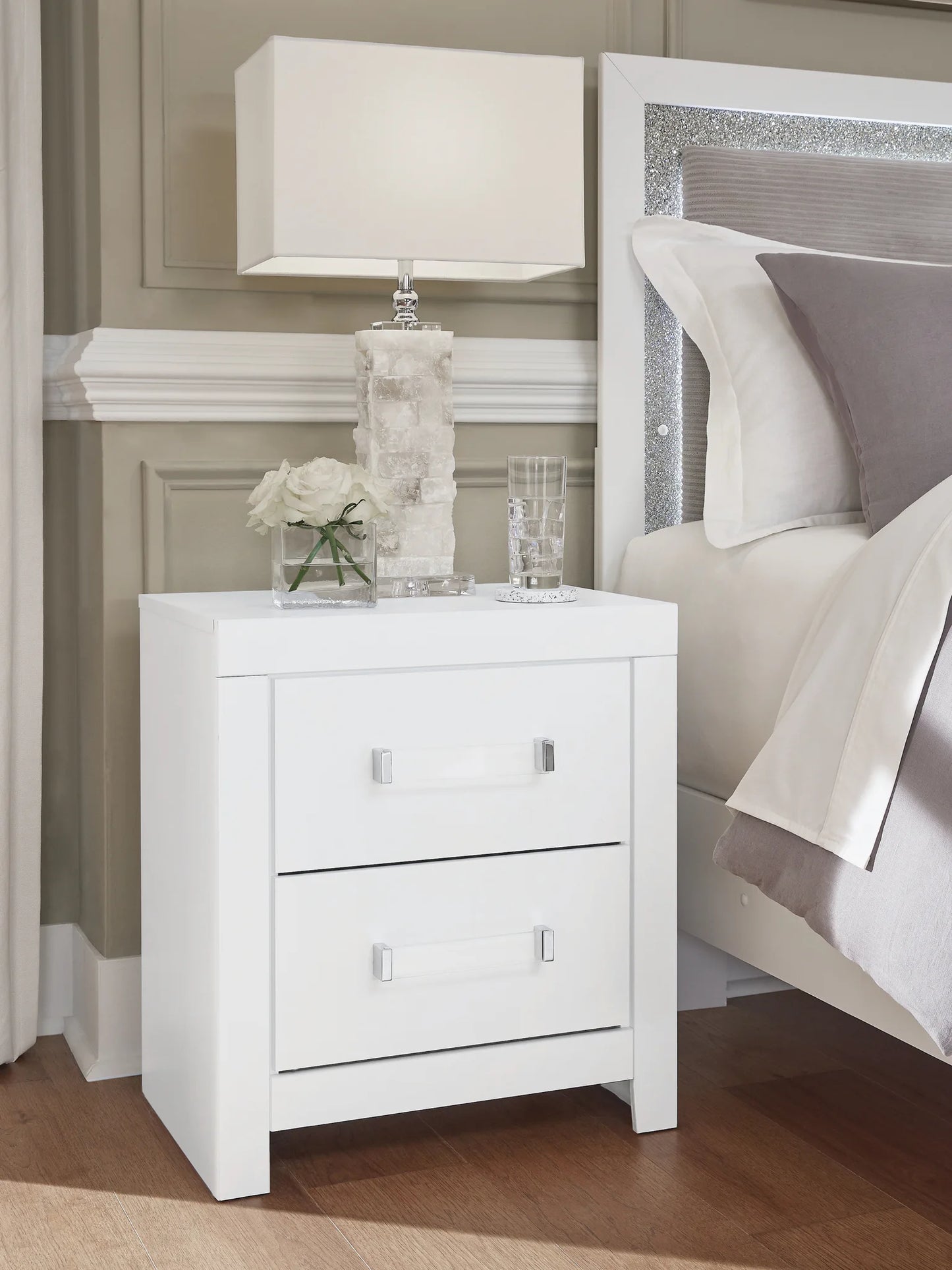 Maeling - Two Drawer Night Stand - White