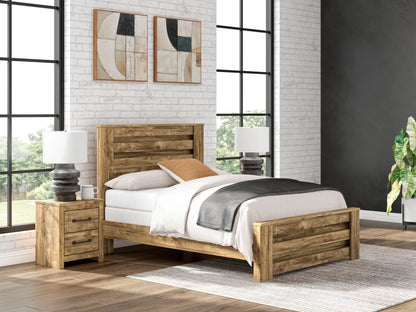 Maystonna - Queen Panel Bed - Brown
