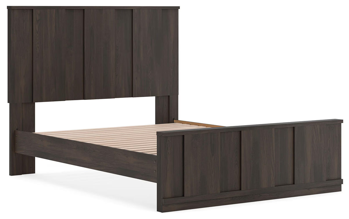 Shaehartin - Queen Panel Platform Bed - Dark Brown