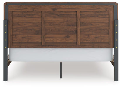 Fortlorn - California King Panel Bed - Walnut Brown