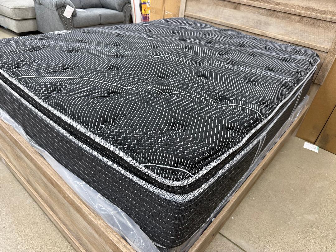 Queen Mattress and Foundation