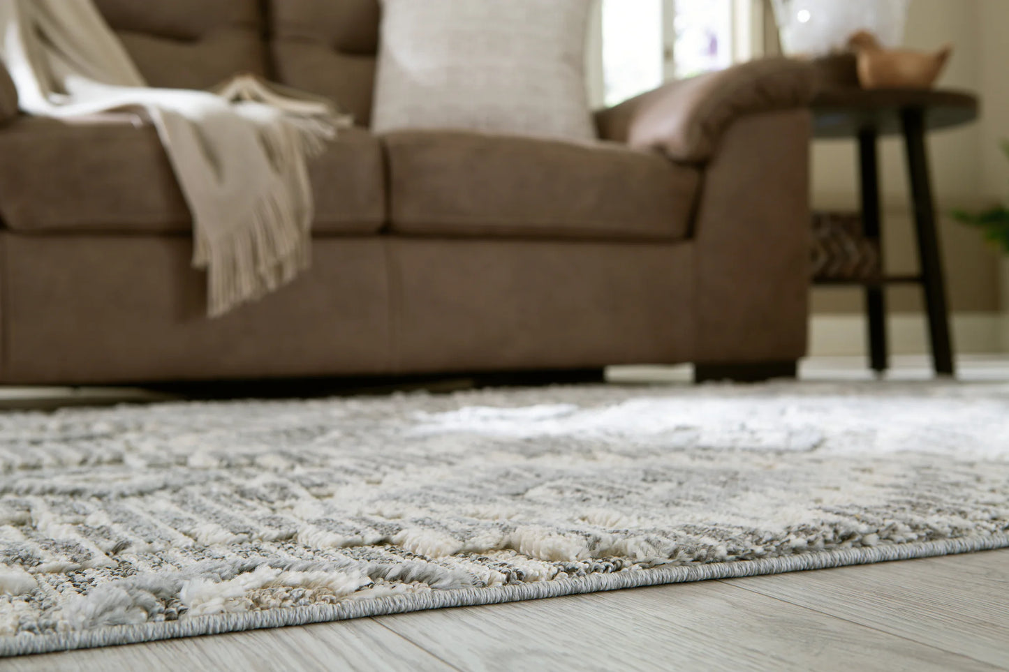 Monwick - Cream / Gray - Large Rug - 8' x 10'