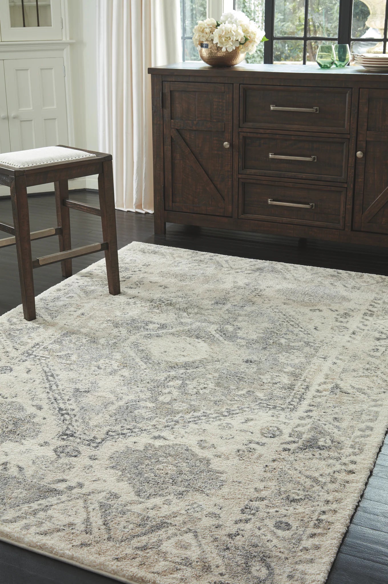 Precia - Gray / Cream - Large Rug - 8' x 11'