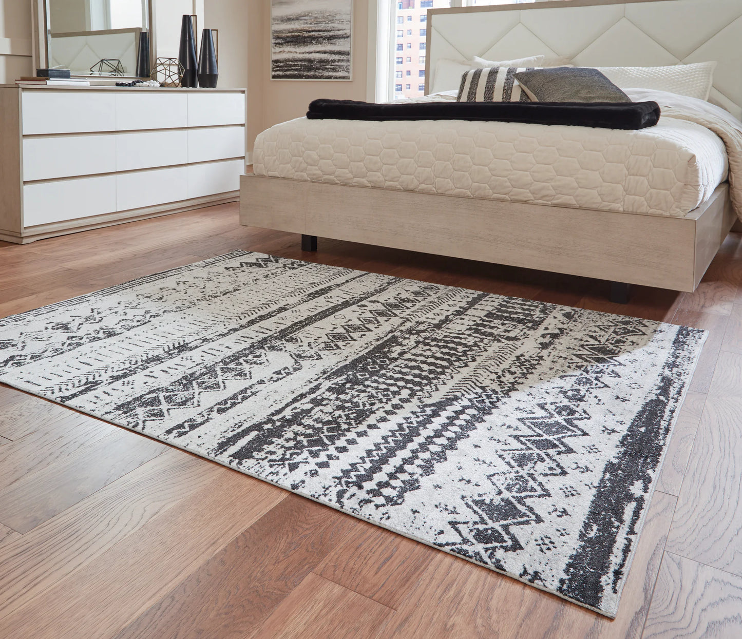 Devman - Black / Cream / Gray - Washable Medium Rug - 5' x 7'