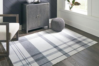 Kaidlow - Gray / Cream - Medium Rug - 5' x 7'