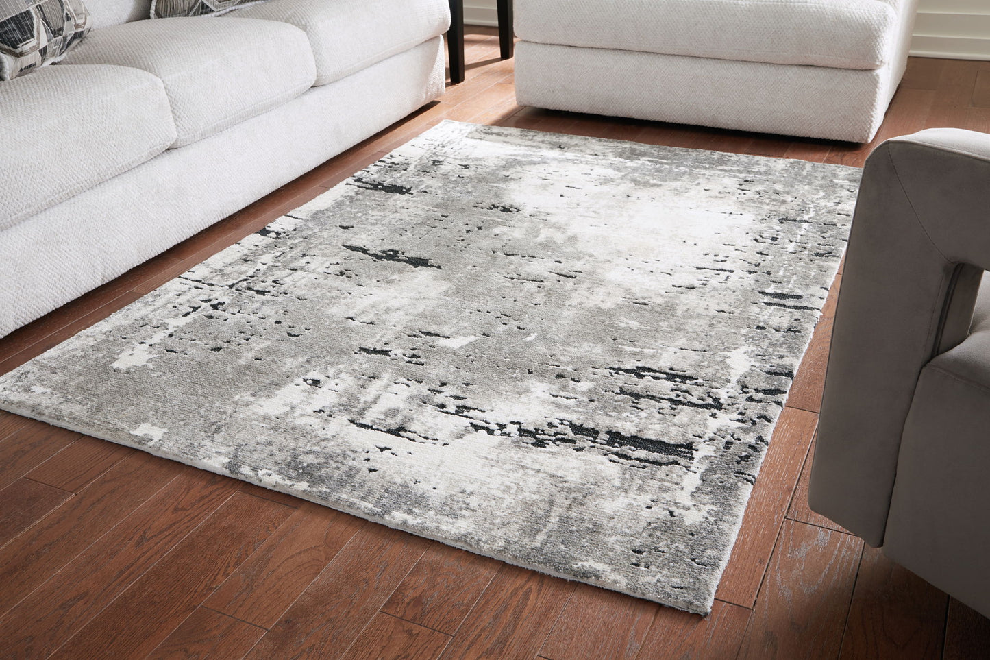 Aworley - Gray / White - Medium Rug - 5' x 7'