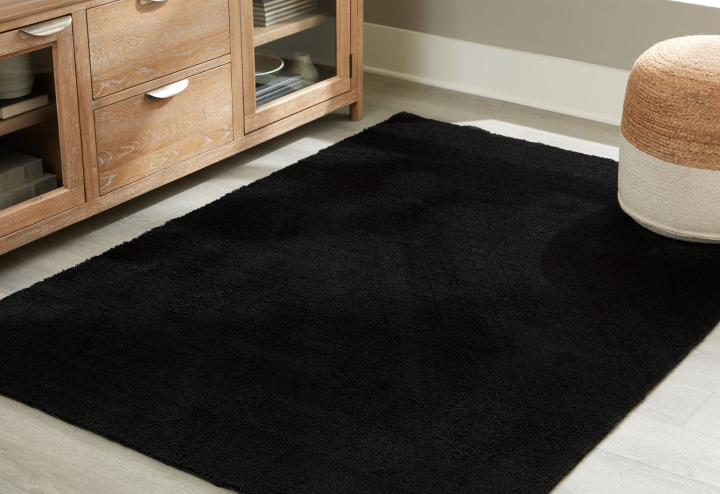 Annaben - Black - Large Rug - 8' x 10'