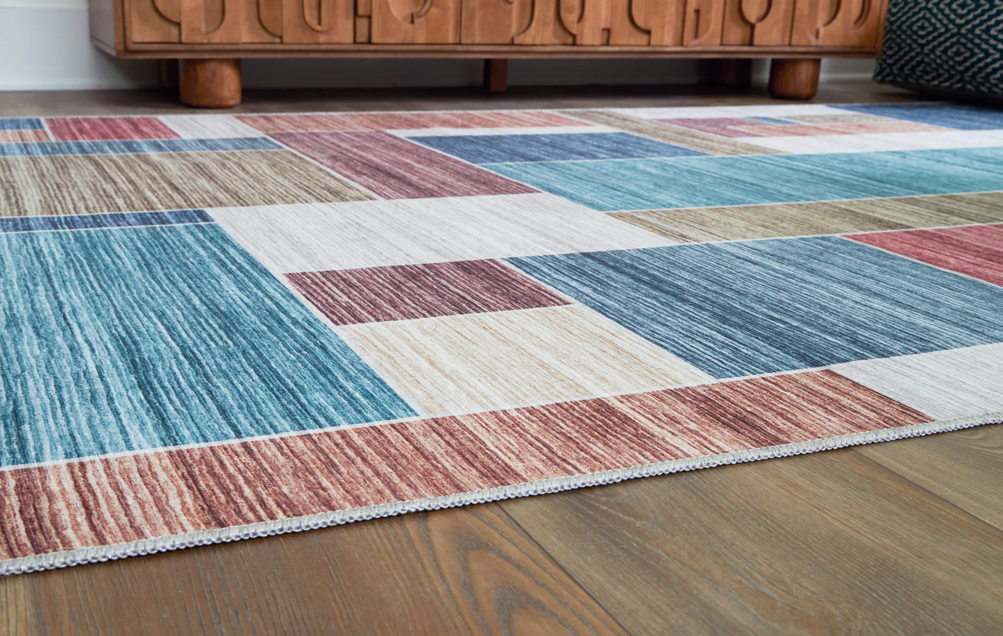 Numore - Multi - Medium Rug - 5' x 7'