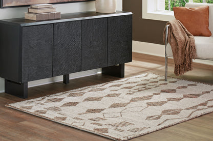 Brettler - Beige / Brown - Medium Rug - 5' x 7'