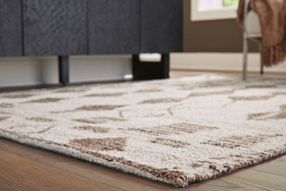 Brettler - Beige / Brown - Medium Rug - 5' x 7'