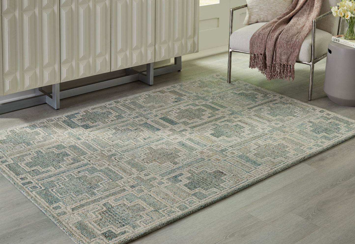 Jossland - Turquoise / Ivory - Medium Rug - 5' x 7'