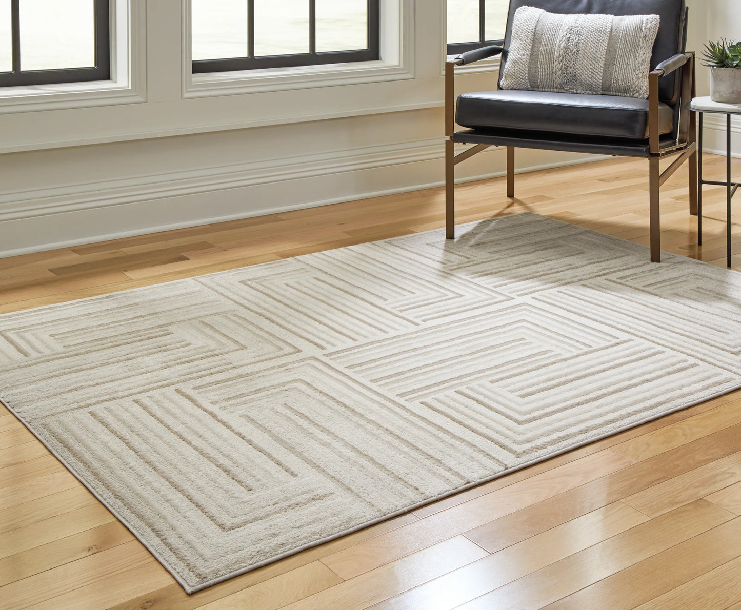 Darmondard - Cream / Taupe - Large Rug - 8' x 10'