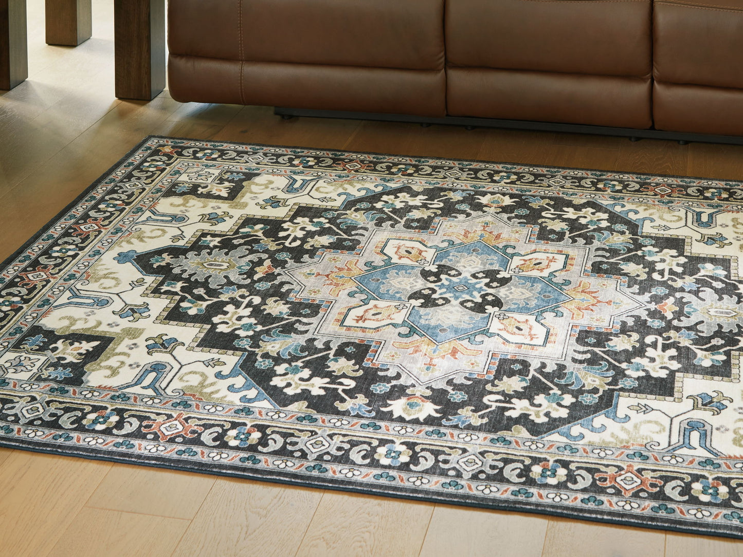 Leningston - Black / Cream / Blue - Washable Medium Rug - 5' x 7'