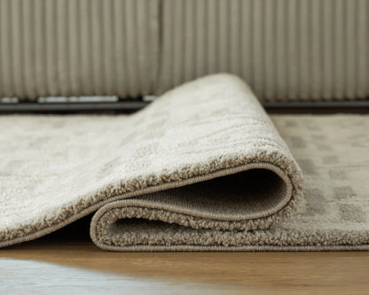 Maconville - Ivory / Gray - Medium Rug - 5' x 7'