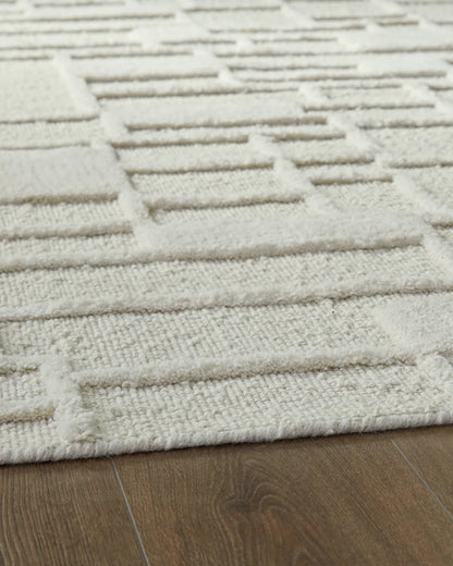 Empriss - Ivory - Medium Rug - 5' x 7'