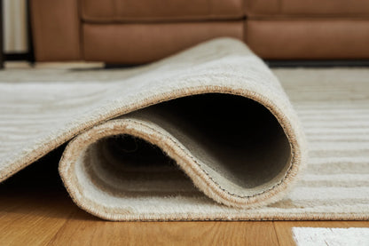 Corrbell - Beige / White - Medium Rug - 5' x 7'