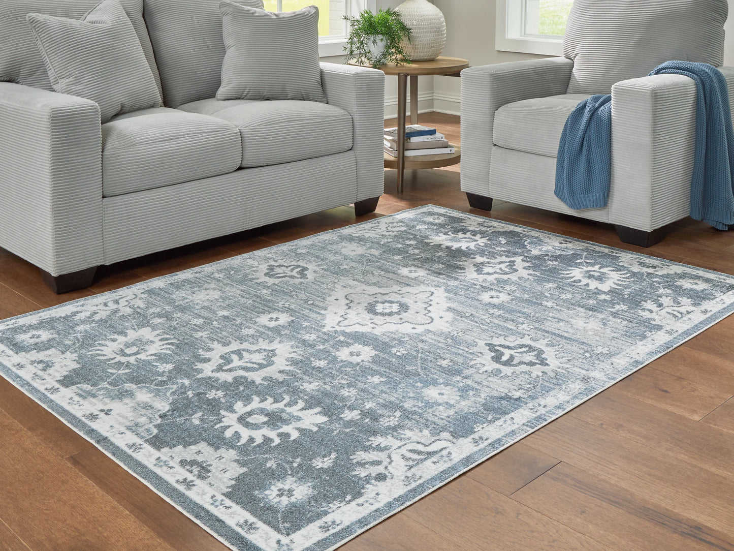 Avanworths - Blue / Gray / Ivory - Washable Medium Rug - 5' x 7'