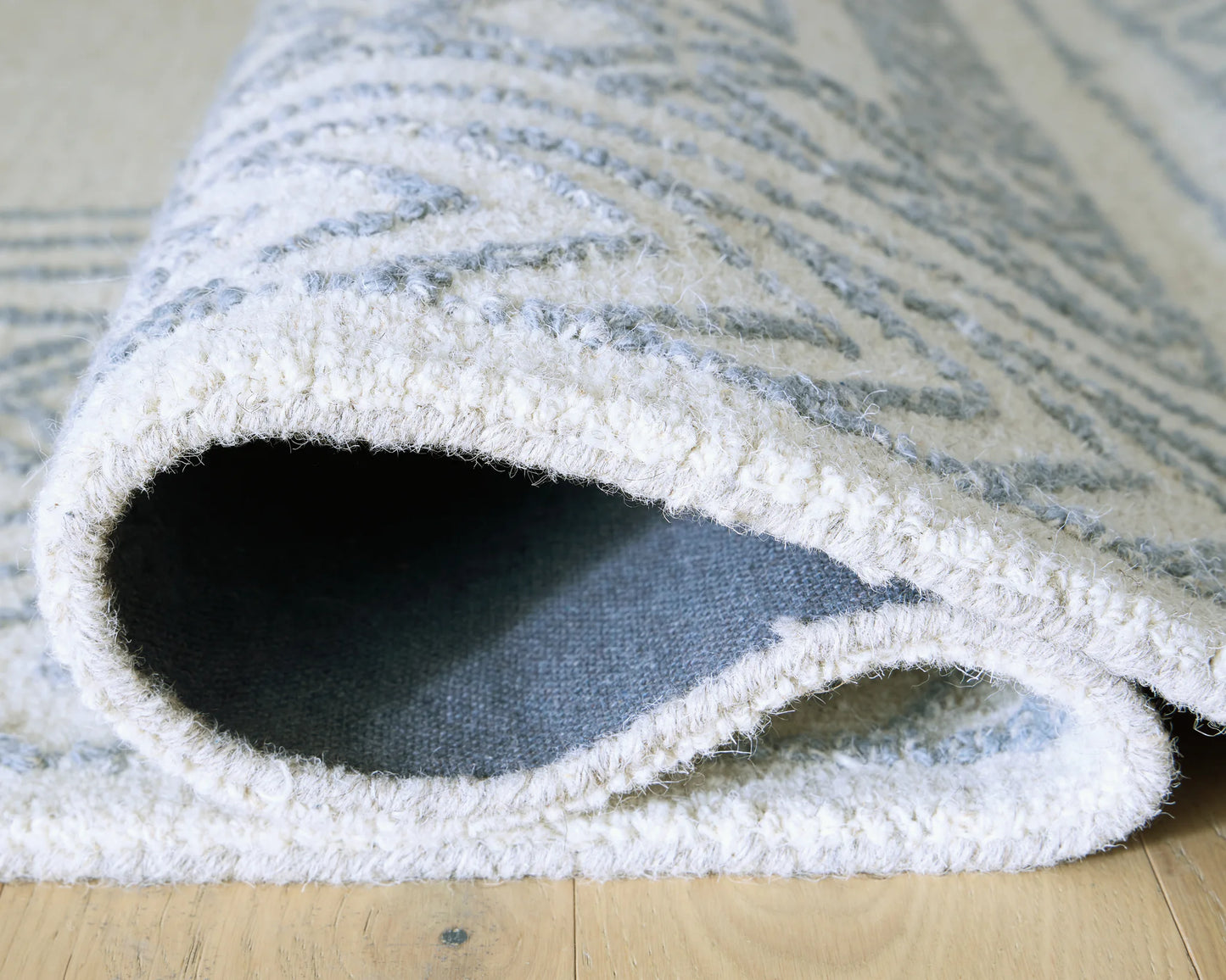 Azelhurst - Blue / Ivory / Gray - Medium Rug - 5' x 7'