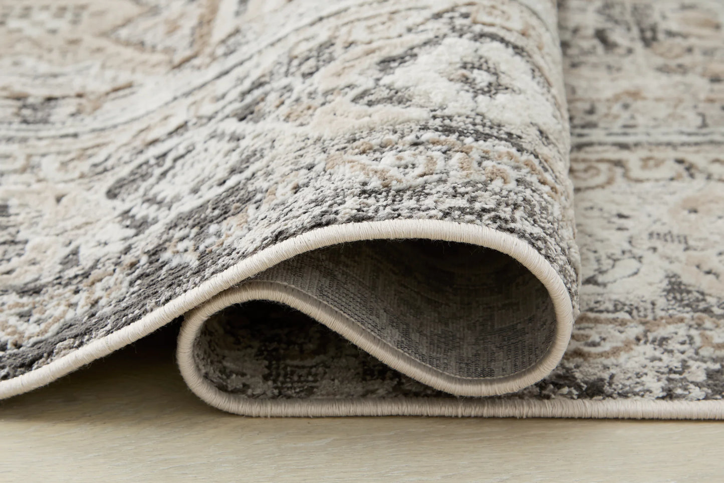 Junley - 5' x 7' Rug - Multi