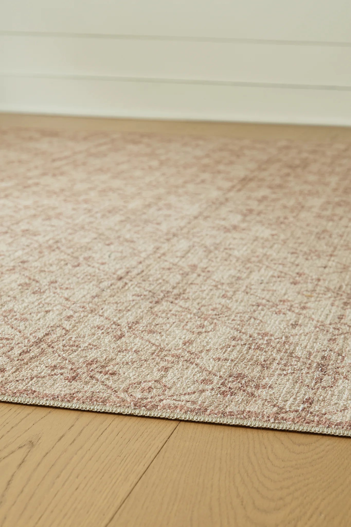 Lyamford - 5' x 7' Rug - Beige / Gray / Brown