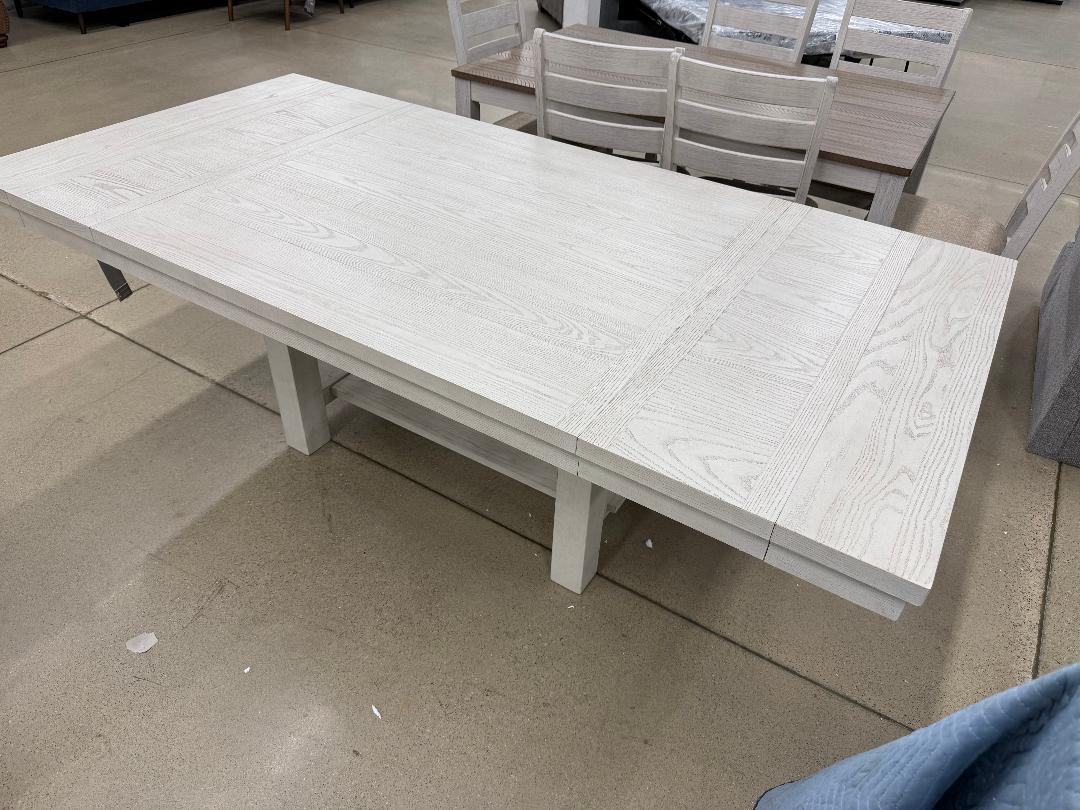 "Robbinsdale" Dining Table