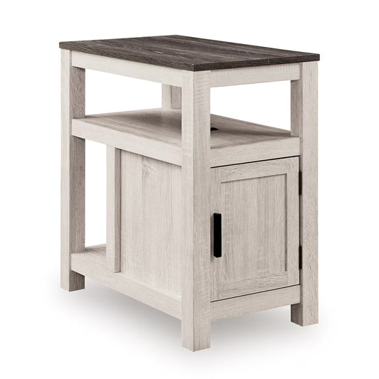 Fendenmore - Two-tone - Chair Side Table