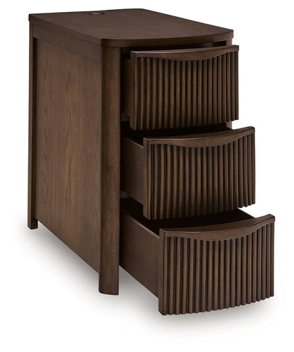 Camdill - Dark Brown - Chair Side End Table