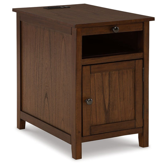 Treytown - Brown - Chair Side End Table