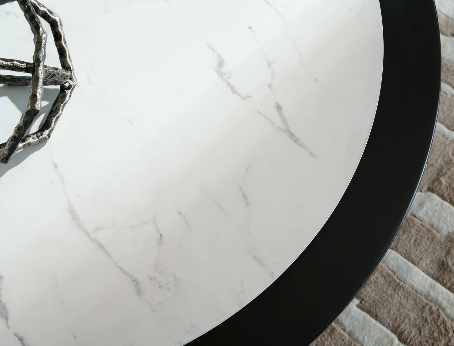 Grayman - Round Cocktail Table - Black