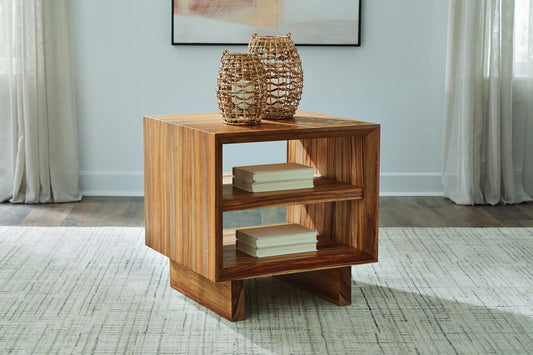 Dressonni - Brown - Square End Table