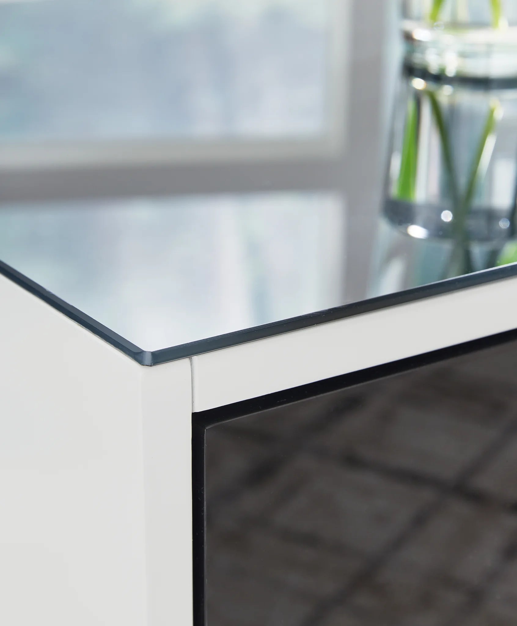 Gardoni - White / Black - Rectangular End Table-7