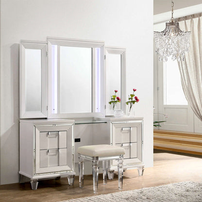 Twenty Nine - Vanity Set With Led & USB Plug - White