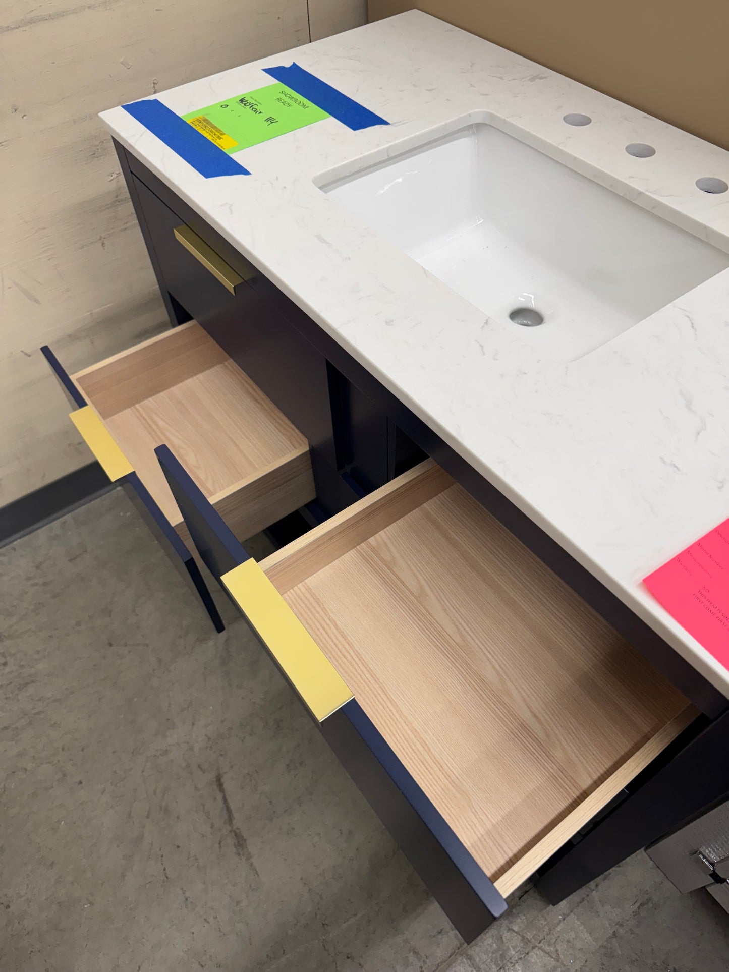 WF 114 - Single Vanity