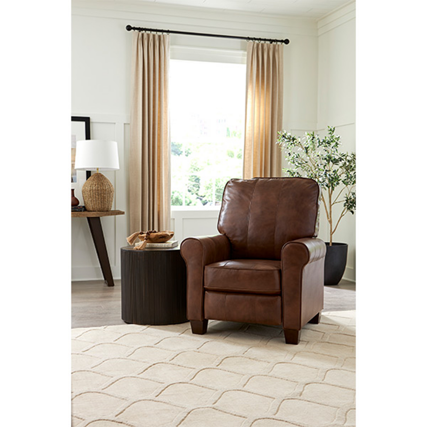 Best Home Furnishings “Kayne” Leather Recliner