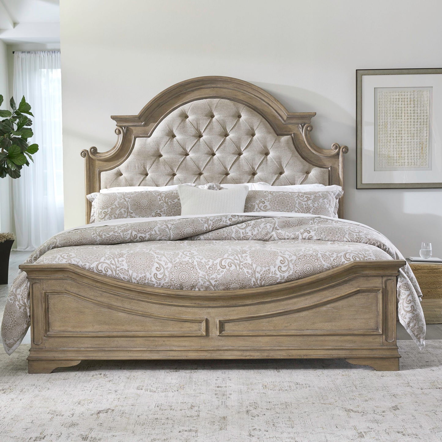 Magnolia Manor - Queen Upholstered Bed - Light Brown