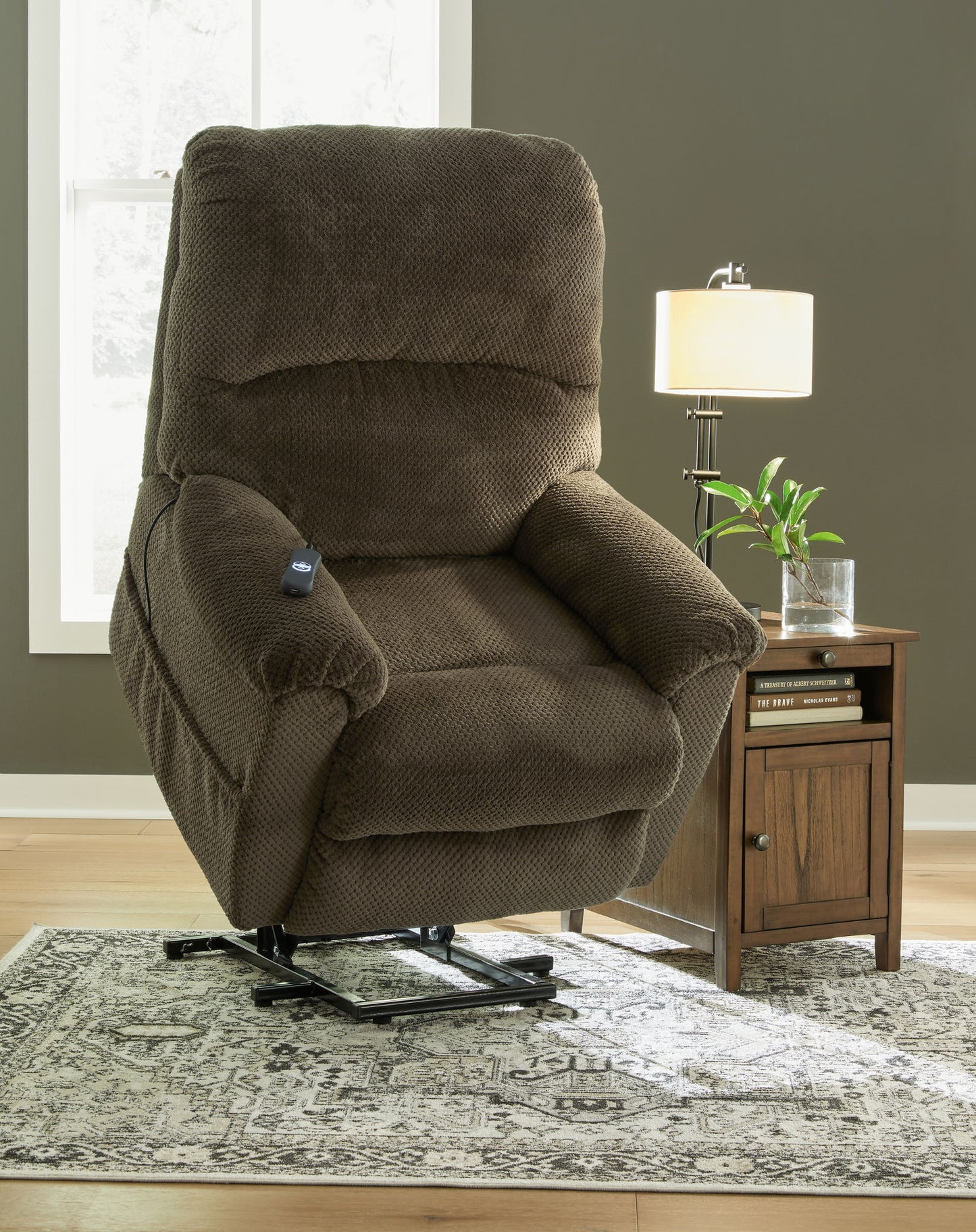 Shadowboxer - Chocolate - Power Lift Recliner