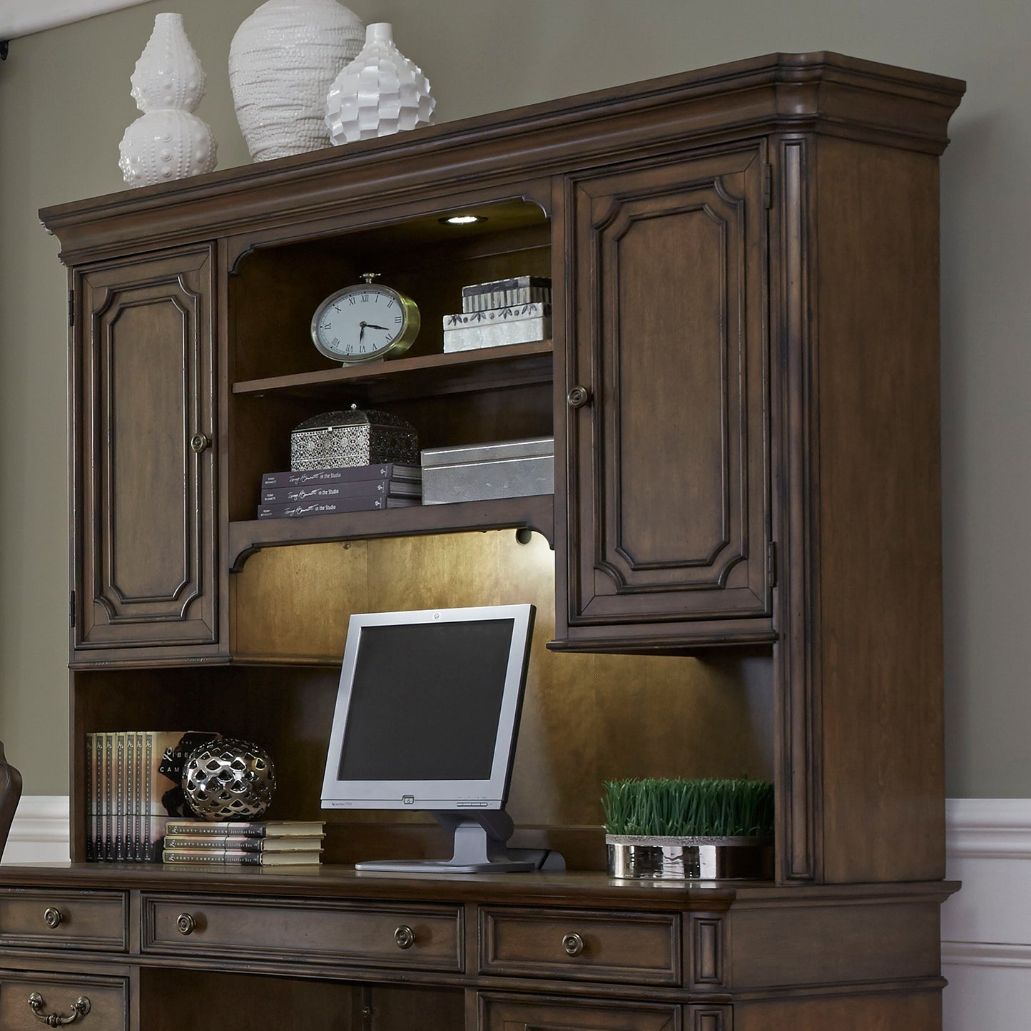 Amelia - Jr. Executive Credenza Hutch - Dark Brown