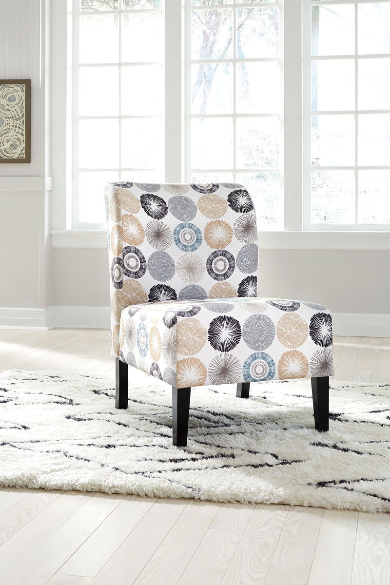 Triptis - White - Accent Chair