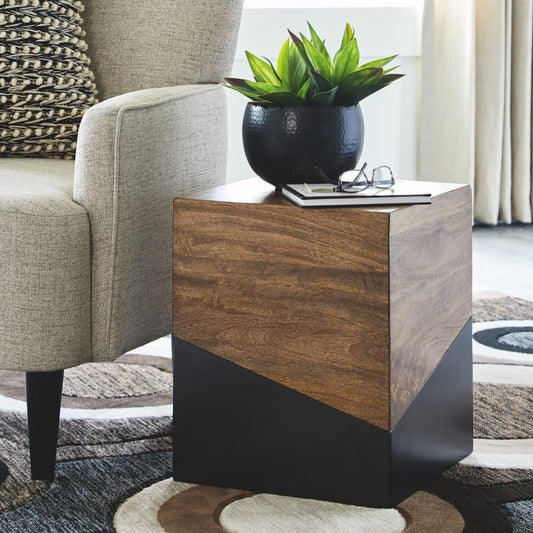 Trailbend - Brown / Gunmetal - Accent Table