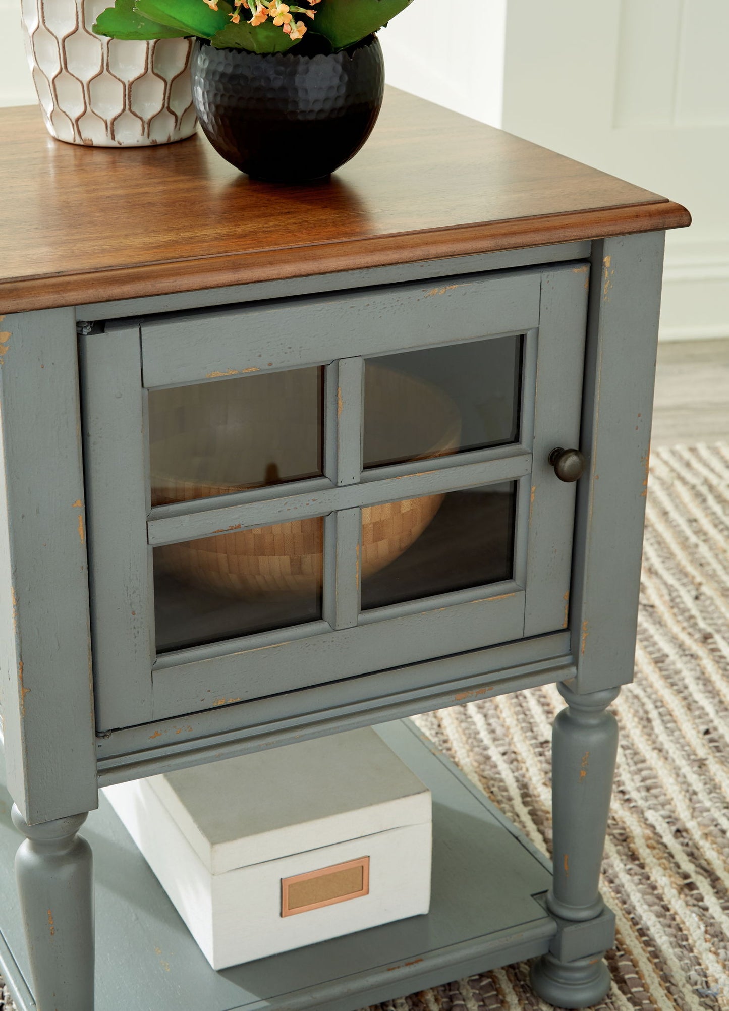 Mirimyn - Gray / Brown - Accent Cabinet