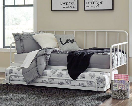 Trentlore - White - Twin Metal Day Bed With Trundle