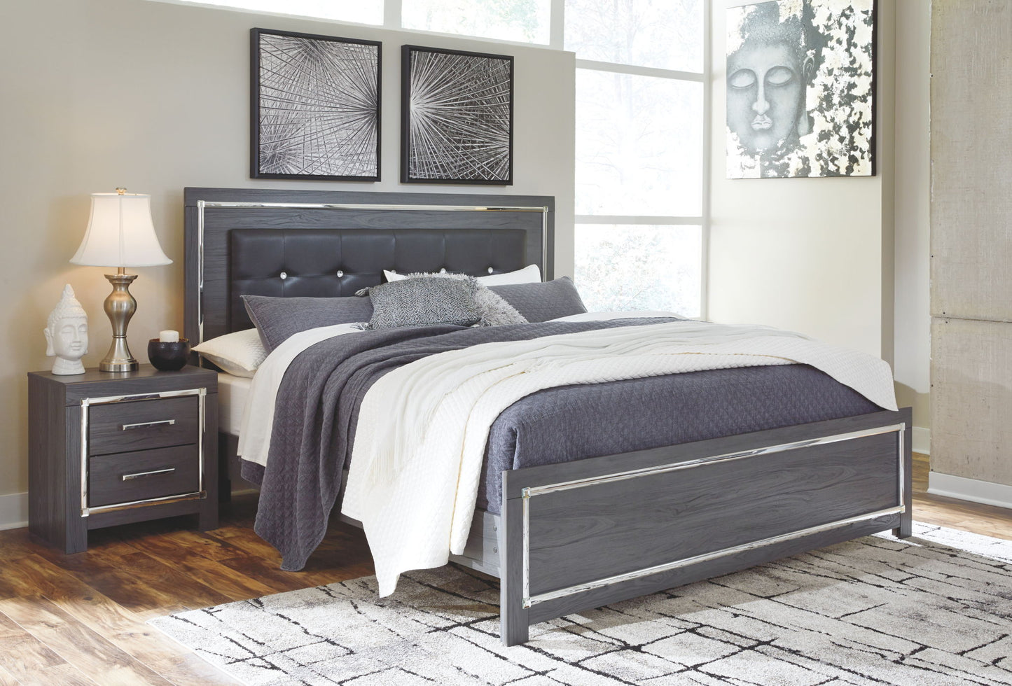 Lodanna - Gray - King Panel Bed