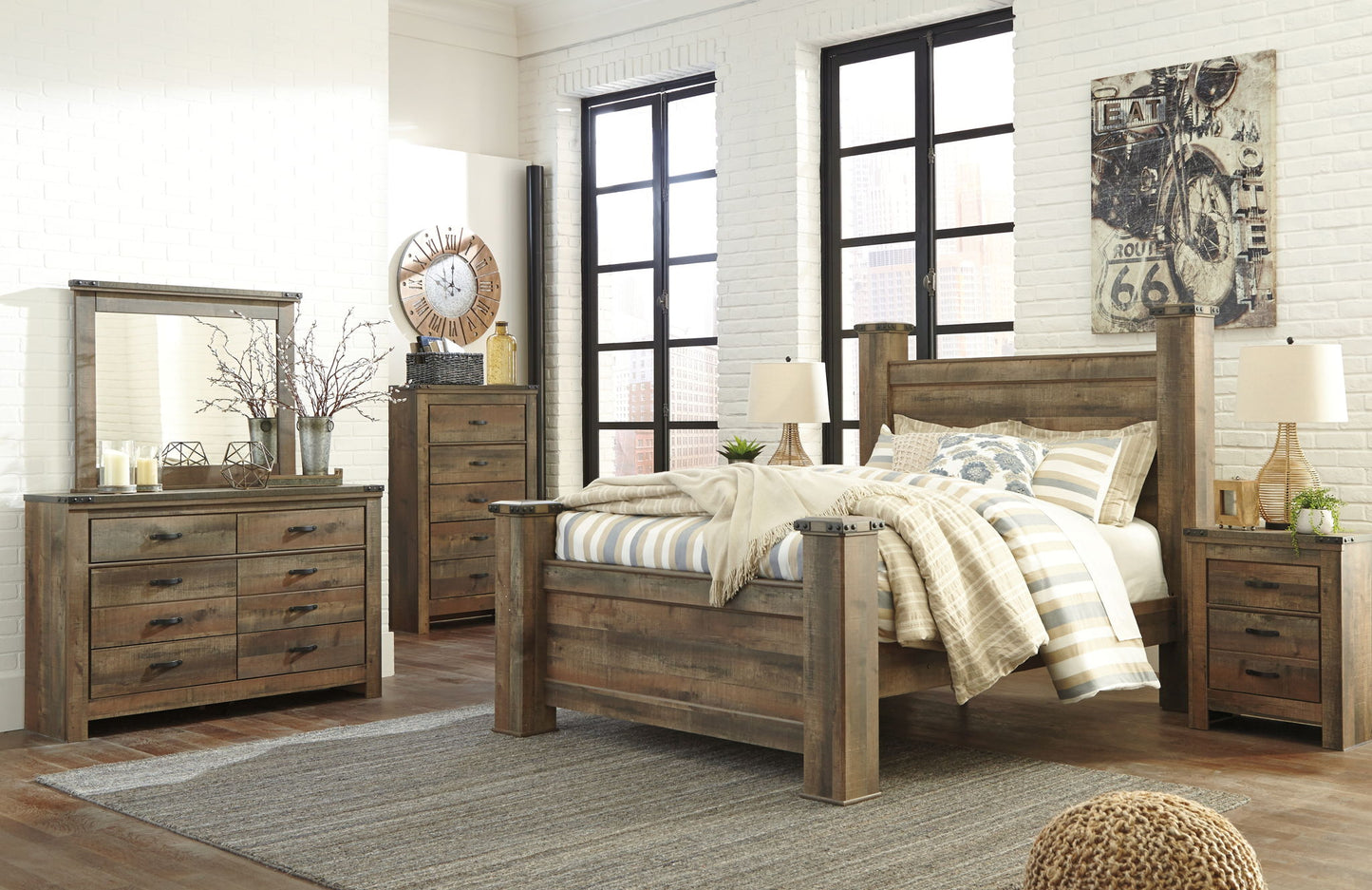 Trinell - Brown - Queen Poster Bed