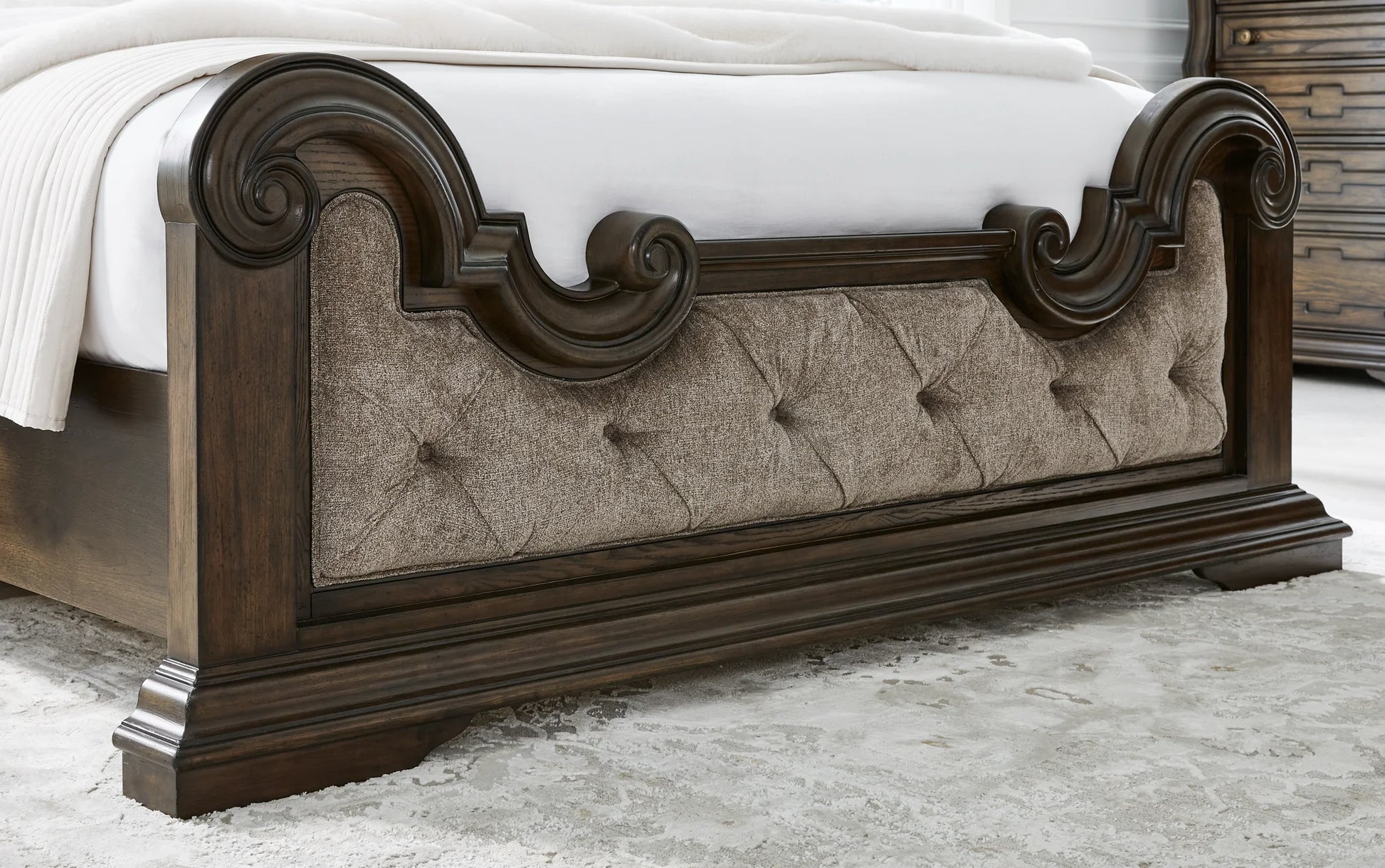 Maylee – Dark Brown – King Upholstered Bed 6