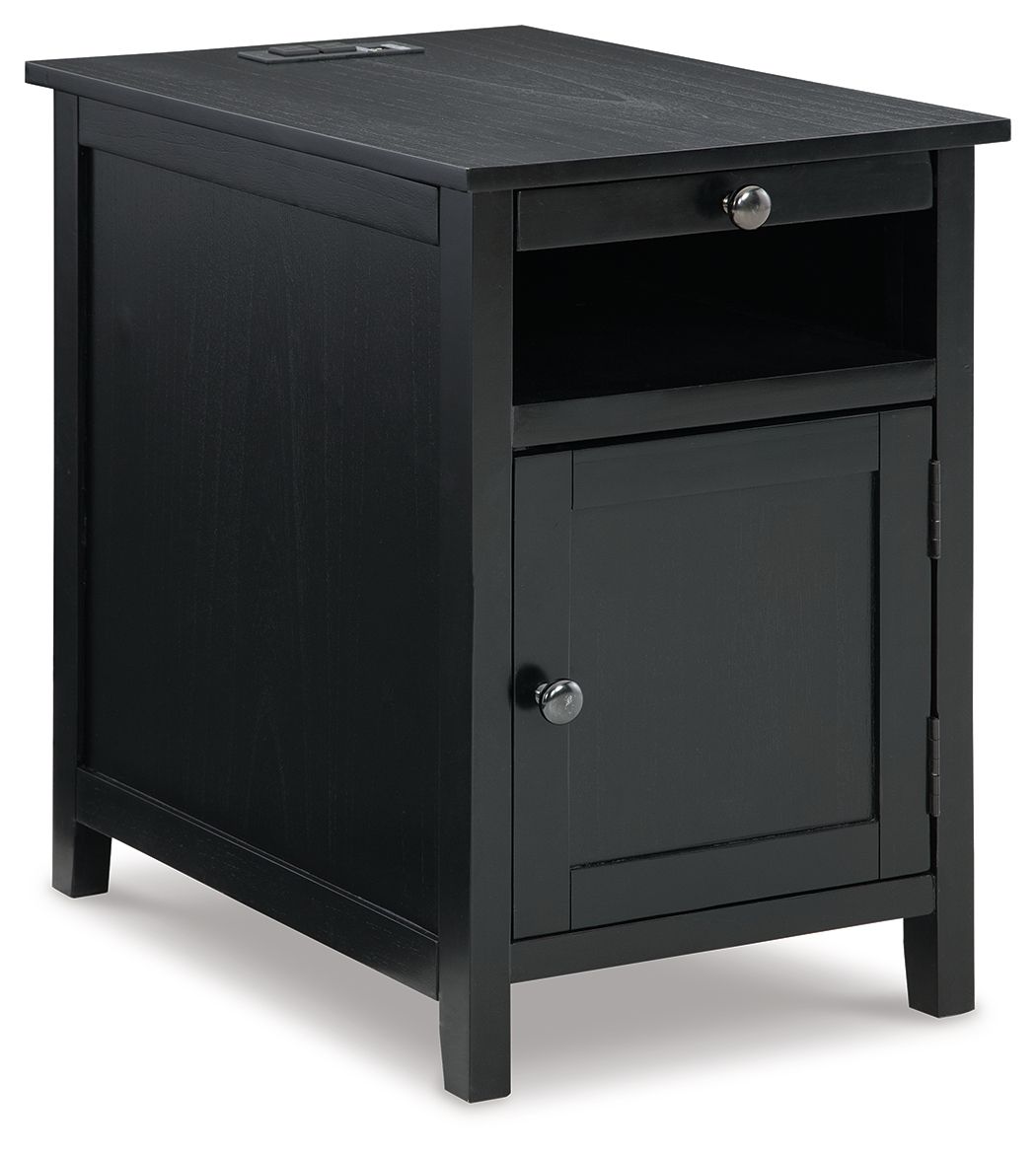 Treytown - Black - Chair Side End Table