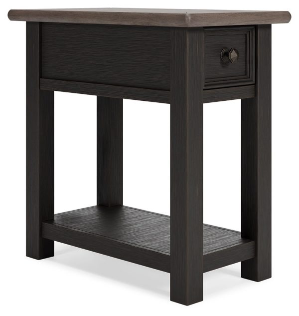 Tyler Creek – Two-tone – Chair Side End Table